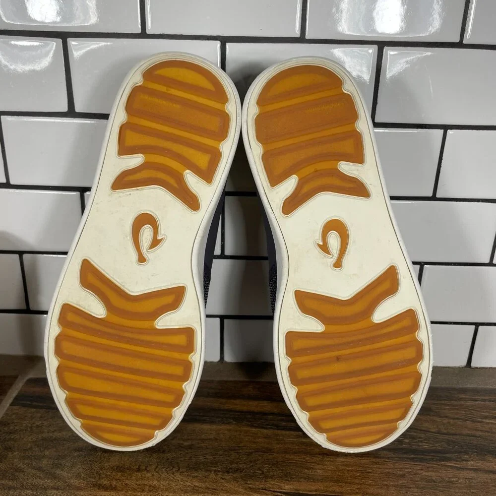 OluKai Pehuea Maka Youth Girls Size 4 Shoes Gray Drop In Heel Comfort Slip Ons